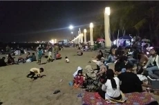 Jelang Tahun Baru, Ribuan...