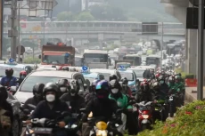 Jurus Atasi Kemacetan,...
