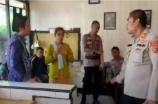 Pria di Kendari Rampas...