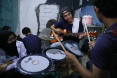 PMN DKI Salurkan Bantuan...