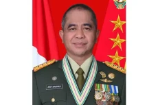 Profil Arif Rahman,...