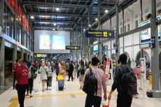 Jelang Imlek, Malam...