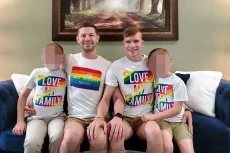 Jahatnya Pasangan Gay...