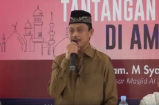 Membakar Kitab Suci...