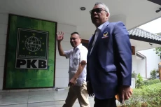 Kunjungi Sekber Gerindra-PKB,...