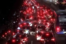 Horor Macet Jakarta,...