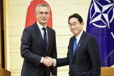 Jepang-NATO Berjanji...