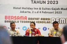 Bawaslu Rancang Aturan...