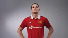 Manchester United vs...