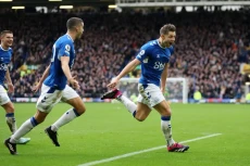Hasil Everton vs Arsenal:...