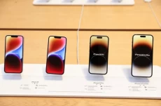iPhone Ultra Rilis 2024,...