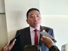 Jari Bayi Dipotong Perawat,...
