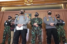 TNI-Polri Gelar Rapim...