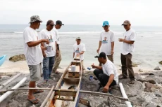 Komunitas Nelayan Pesisir...