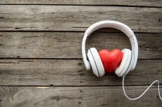 5 Lagu Romantis yang...