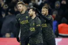 Susunan Pemain PSG vs...