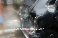 Tabrakan Beruntun, 1...