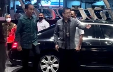 Momen HT Sambut Presiden...