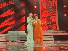 Kolaborasi Bareng Titiek...