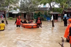 1.200 KK Terdampak Banjir...