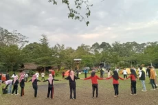 Lestarikan Tradisi,...