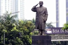 Sejarah Patung Jenderal...