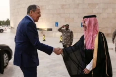 Arab Saudi Berusaha...
