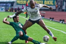 Hasil Liga 1 2022/2023:...