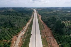 Pengamat: Pengaturan...
