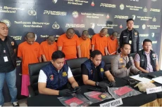 6 Polisi Gadungan Aniaya...