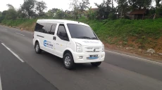 Mobil Listrik Gelora...