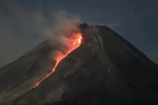 4 Legenda Gunung Berapi...