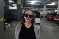 Demi Nonton Arctic Monkeys,...