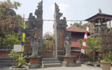 10 Pura di Jakarta yang...