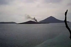 Gunung Anak Krakatau...