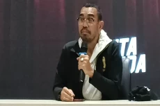 Sanksi FIFA Mengancam,...