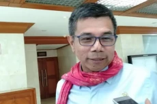 Usut Transaksi Janggal...