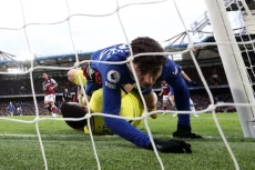Chelsea Dipermalukan...