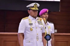 Panglima TNI Mutasi...