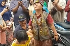 Fenomena Pengobatan...