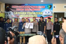 Lacak Identitas Korban...