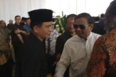 Yusril Temui Prabowo...