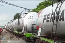 Penampakan Kereta Pengangkut...