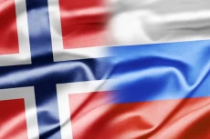 Norwegia Usir 15 Perwira...