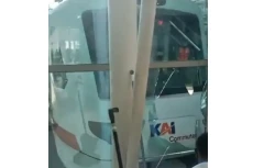 Kereta Api Tabrak Batas...