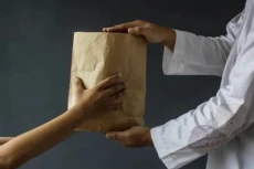 7 Keutamaan Zakat dalam...