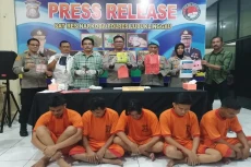 5 Warga PALI Ditangkap...