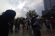 Gerhana Matahari Hibrida...