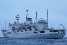 Kapal Mata-mata Rusia...