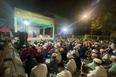 Ribuan Jemaah Hadiri...
